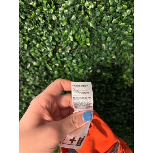 Salomon Coral Orange Performance Shorts Sz Small - Picture 4 of 4